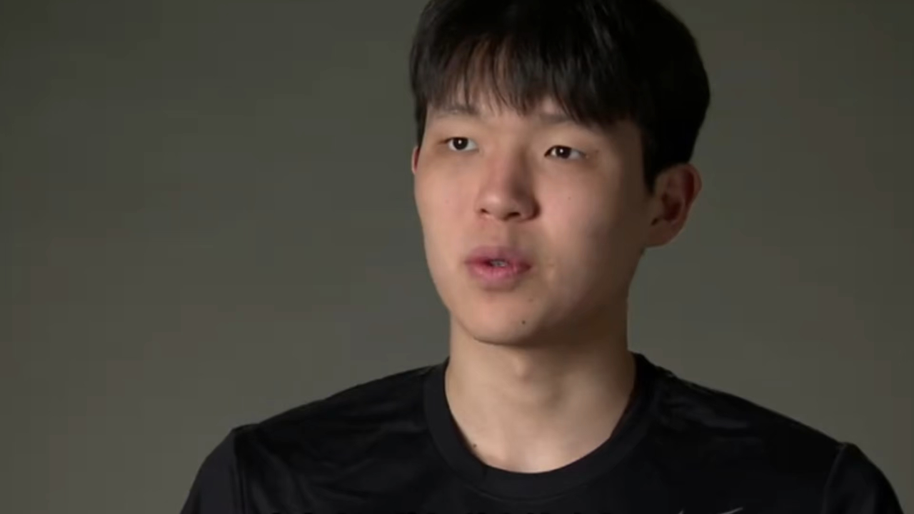 手握41号签！曝勇士上周对杨瀚森进行了选秀前试训的简单介绍