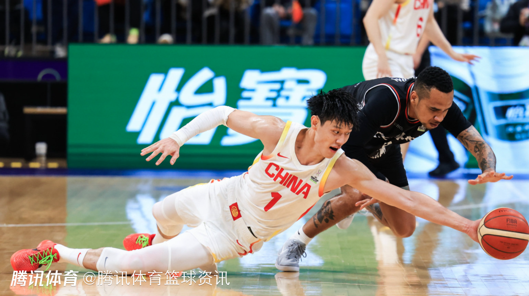 企鹅体育-中国男篮结束欧洲拉练抵京曾凡博赴国家队报到(中国篮球曾)