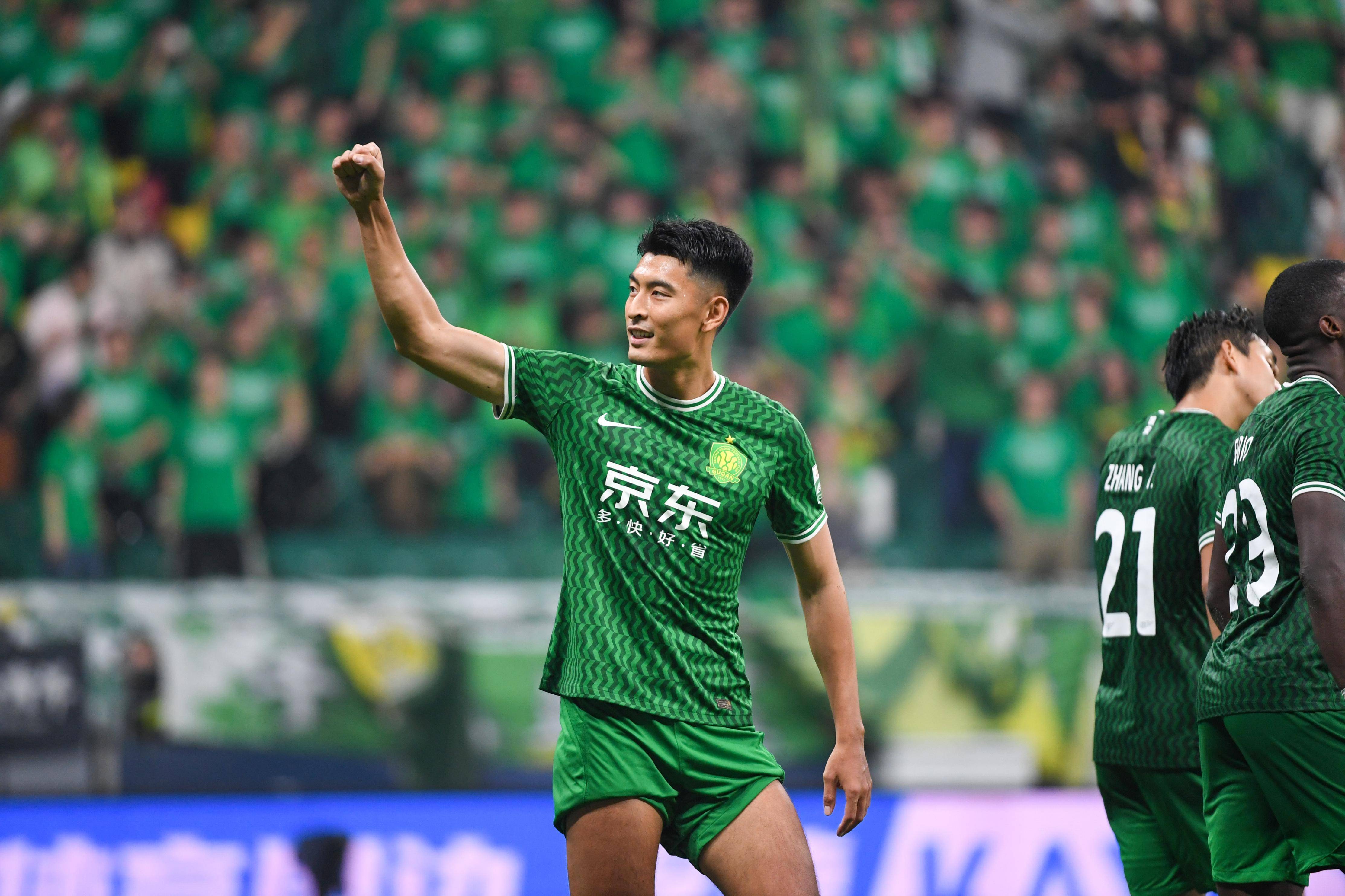 中超-法比奥帽子戏法国安4-0梅州15轮不败夺半程冠军(点球帽子戏法都有谁)